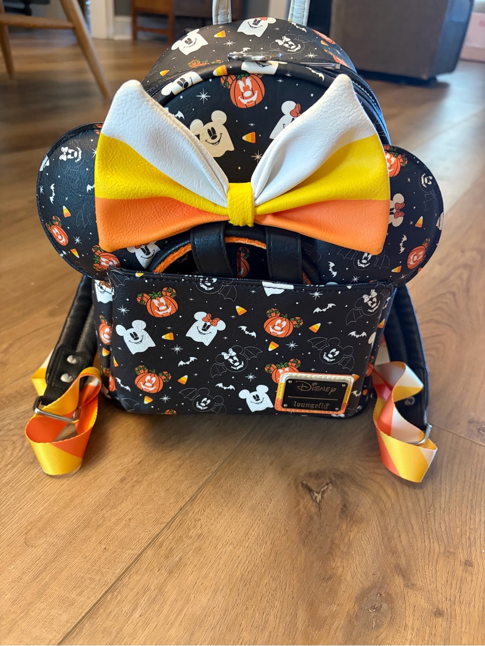 Disney Halloween Loungefly - Black/Orange/Yellow